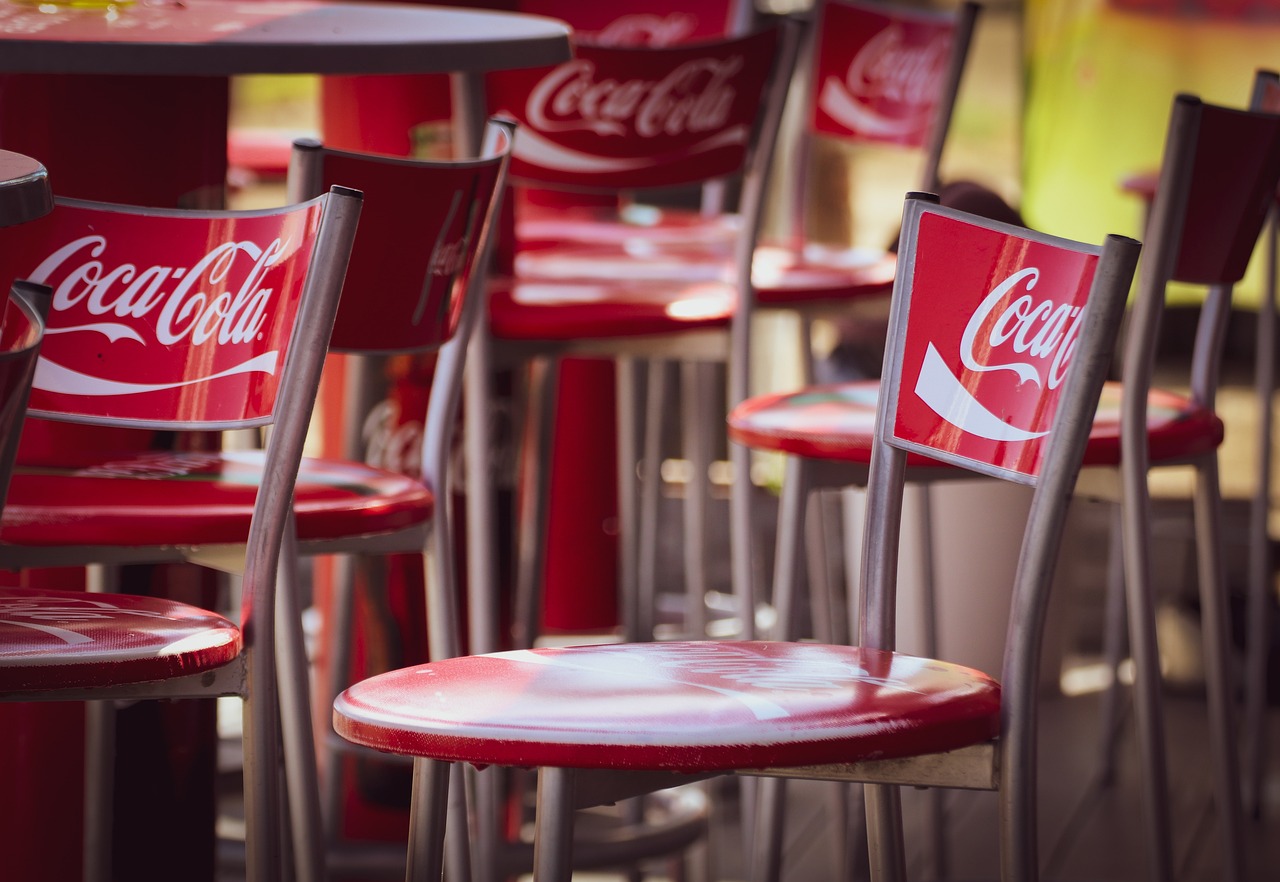 coke, advertising, bar brand advertising for impulsive buy
